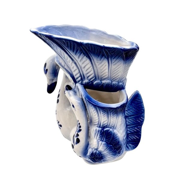 Vintage Double Swan Chinoiserie Vases Set of 2 Delft Style Blue and White 5.5"H - Picture 9 of 11